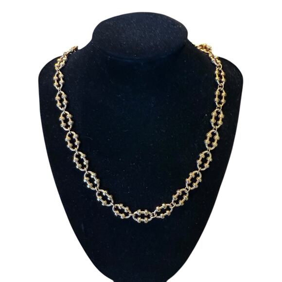 Avon Jewelry - Vintage Avon Gold Link Necklace 19” Long